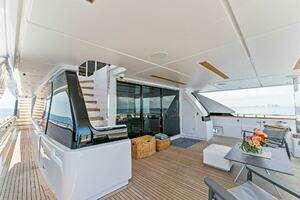 2024 Custom Line Navetta 33 thumbnail 30