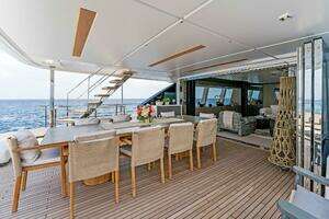 2024 Custom Line Navetta 33 thumbnail 39