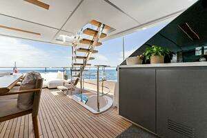 2024 Custom Line Navetta 33 thumbnail 40