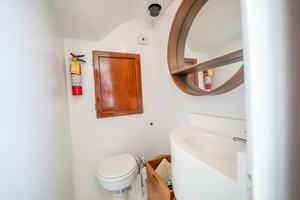 2005 Custom Michael Fritz 34' Pilothouse thumbnail 13