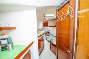 2005 Custom Michael Fritz 34' Pilothouse thumbnail 12