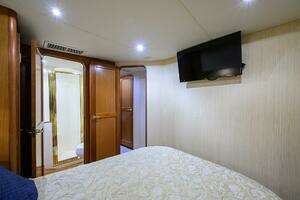 2004 Ocean Yachts 50 Super Sport thumbnail 9