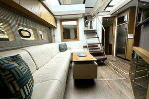 2017 Sea Ray 510 Sundancer thumbnail 29
