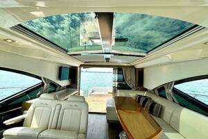 2017 Sea Ray 510 Sundancer thumbnail 57