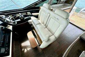 2017 Sea Ray 510 Sundancer thumbnail 50