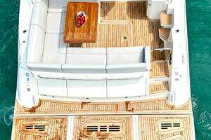 2017 Sea Ray 510 Sundancer thumbnail 73