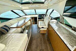 2017 Sea Ray 510 Sundancer thumbnail 13