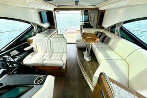 2017 Sea Ray 510 Sundancer thumbnail 20