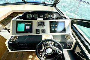 2017 Sea Ray 510 Sundancer thumbnail 51