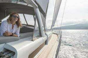 2025 Beneteau Oceanis Yacht 60 thumbnail 8