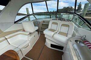 2009 Sea Ray SUNDANCER 350 thumbnail 19