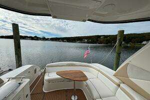 2009 Sea Ray SUNDANCER 350 thumbnail 23