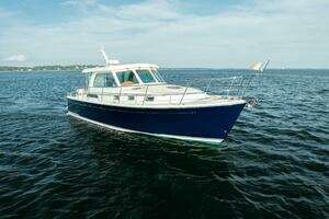  2013 Sabre 38 Salon Express Yacht For Sale in Barrington RI