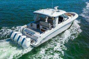 2020 Boston Whaler 380 REALM Yacht For Sale in San Diego CA