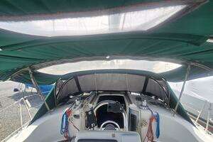 1996 Beneteau Oceanis 351 thumbnail 15