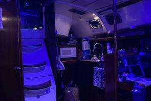 1996 Beneteau Oceanis 351 thumbnail 9