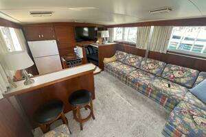 1978 Chris-Craft 410 Motor Yacht thumbnail 4