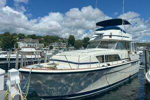 1978 Chris-Craft 410 Motor Yacht thumbnail 12
