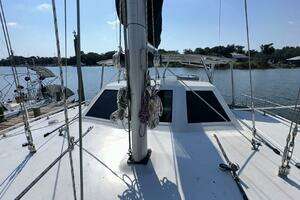 1993 Russell Yachts Crowther thumbnail 8