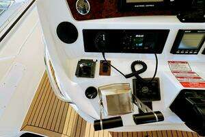1998 Sea Ray 480 Sedan Bridge thumbnail 16