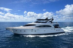 85FT (25.91M) AZIMUT yacht for sale