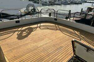 1999 Azimut thumbnail 14