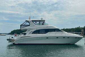  2001 Sea Ray Cockpit Motor Yacht Yacht For Sale in Charlevoix MI