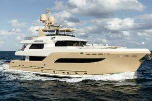 NORTHLAND 2017 Burger 104 Motor Yacht Yacht For Sale in Palm Beach FL