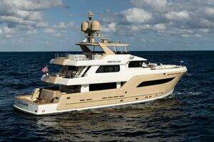 NORTHLAND 2017 Burger 104 Motor Yacht Yacht For Sale in Palm Beach FL