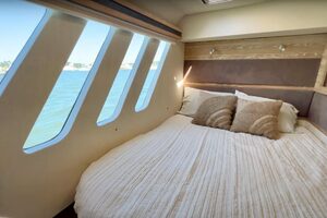 50ft Xquisite Yachts Yacht For Sale
