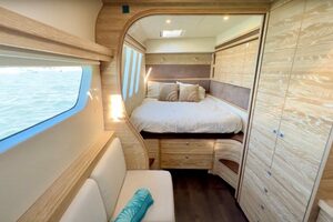 50ft Xquisite Yachts Yacht For Sale