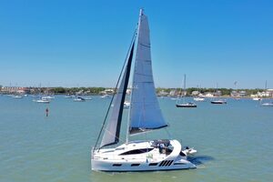 50ft Xquisite Yachts Yacht For Sale