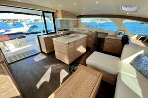 50ft Xquisite Yachts Yacht For Sale