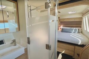 50ft Xquisite Yachts Yacht For Sale