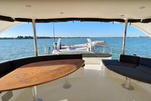 50ft Xquisite Yachts Yacht For Sale