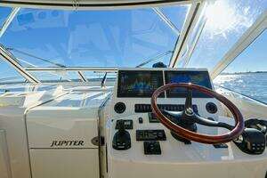 Tranquila 2016 Jupiter 41 EX Yacht For Sale in League City TX