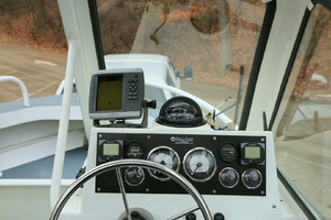 25ft SeaArk Yacht For Sale
