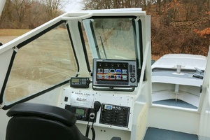25ft SeaArk Yacht For Sale