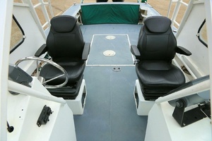 25ft SeaArk Yacht For Sale