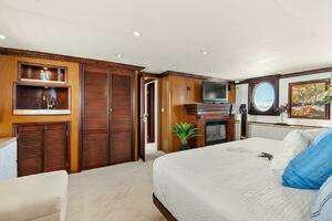 1984 Broward 110 Motor Yacht thumbnail 24