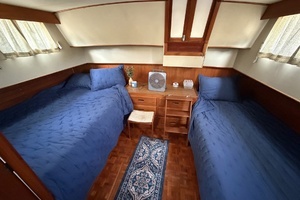 1986 Grand Banks Classic thumbnail 34