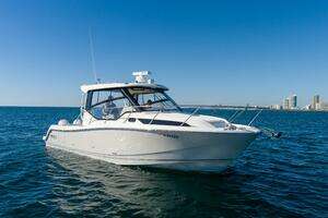 Optimism 2021 Boston Whaler 325 Conquest Yacht For Sale in Orange Beach AL