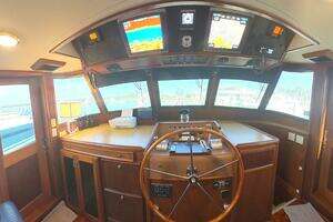 1982 Hatteras LRC thumbnail 9