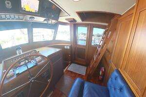 1982 Hatteras LRC thumbnail 10