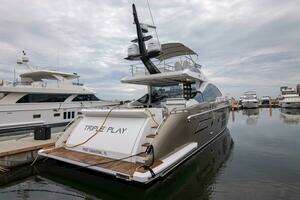 2019 Azimut S7 thumbnail 3