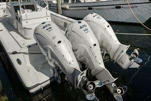 2020 Yellowfin Center Console thumbnail 32