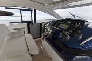 2022 Beneteau 41 Grand Turismo War Downs Eagle Helm (3)