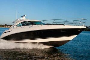 Photo 4799909 for 2013 Sea Ray 410 Sundancer  