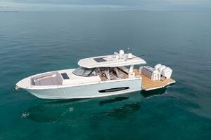 Photo 4805321 for 2026 Regal 50 SAV  