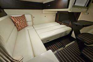 2016 Monterey 355 Sport Yacht thumbnail 18